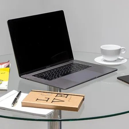 Office Reina 7 Appartamento Valenza