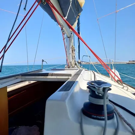 Excelente Velero En