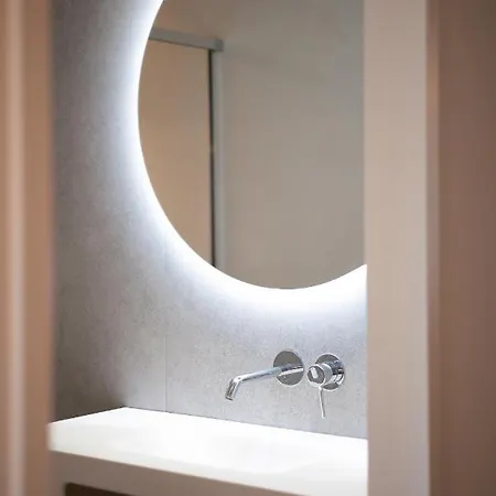 Design Loft Near The Sea شقة فالنسيا