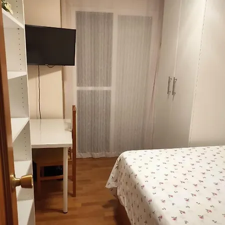 Bonito Apartamento Y Excelente Ubicacion * Valencia