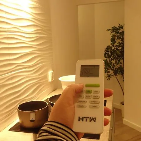 Lovely In Wifi Free فالنسيا