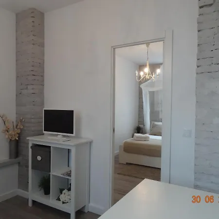 Lovely In Wifi Free فالنسيا