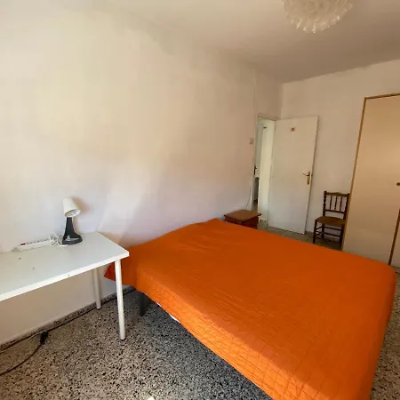 Bigger Flat Ideal Familia Near Center And