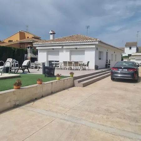 Chalet Con Piscina, Barbacoa Y Amplia Terraza Casa de Férias