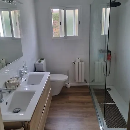 Holiday home Chalet Con Piscina, Barbacoa Y Amplia Terraza