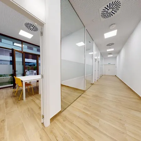 Apartment Micampus Avenida Del Puerto - Residencia De Estudiantes