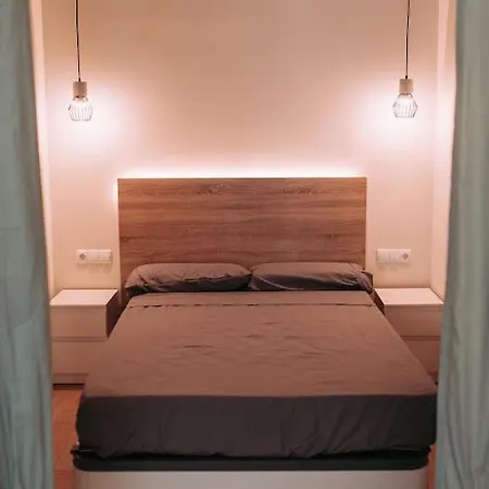 Estelles Close To Apartment *
