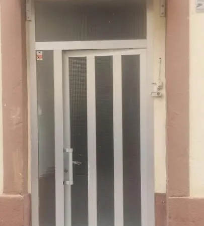 Valencia Δωμάτια σε οικογενειακή κατοικία *