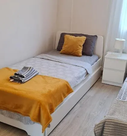 Cozy Modren On Malvarrosa Homestay *