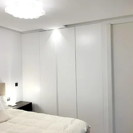 Casa Espectacular De Diseño Con Jardin Interior Сasa de vacaciones *