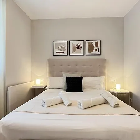 Appartamento Ttdssa Cervantes Street - Parking In Midtown Valenza