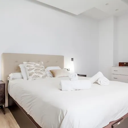 Casa Espectacular De Diseno Con Jardin Interior Ferienhaus Valencia