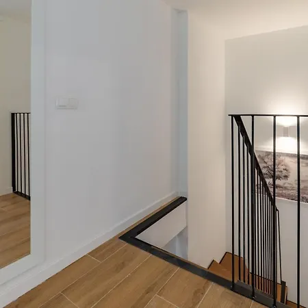 Апартаменты Travel Habitat Alameda Suites. Валенсия