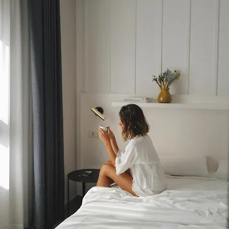 Ramirez Flats Aparthotel 4*