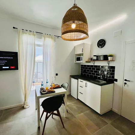 Pensjonat Cool Lofts Alameda 4*