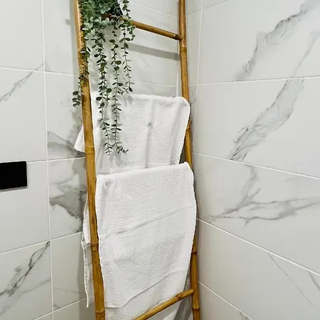 Cool Lofts Alameda 4*