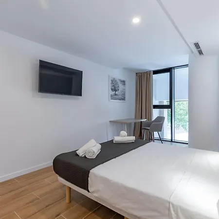 Travel Habitat Alameda Suites. Apartment Valencia