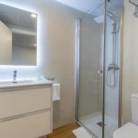 Апартаменты Travel Habitat Alameda Suites. Валенсия