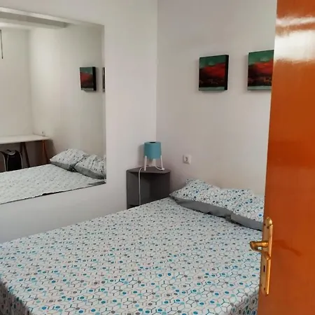 2 Bedroom Family In 20m Walk To The Beach Apartamento