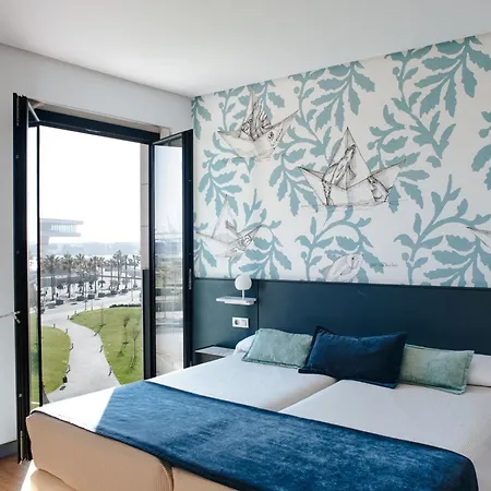 Neptuno Playa & 4*