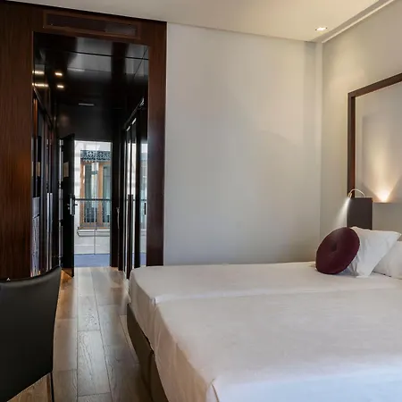 Vincci Palace Hotel 4*