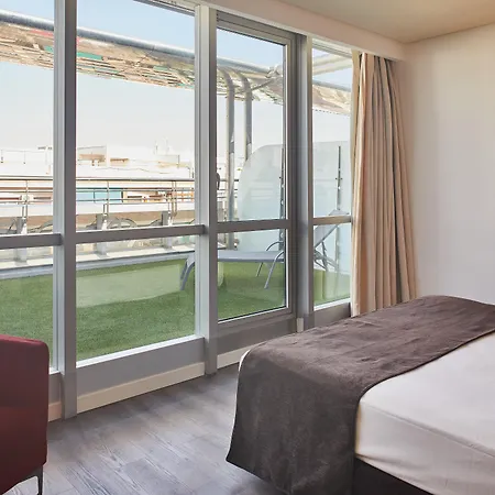 Hotel Silken Puerta Valenza