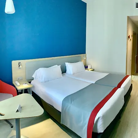 Express Ciudad De Ciencias By Ihg Hotel 3*