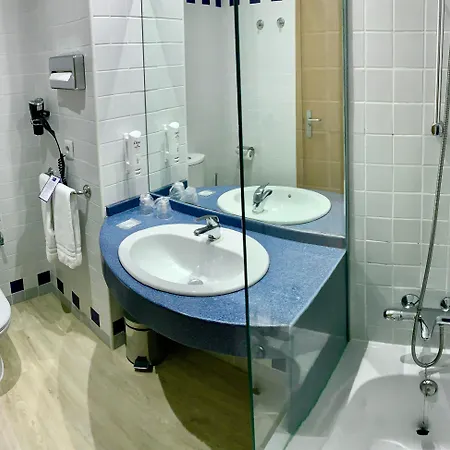 Express Ciudad De Ciencias By Ihg Hotel 3*