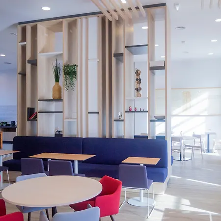 Express Ciudad De Ciencias By Ihg Hotel 3*