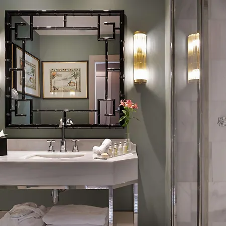 Nh Collection Colon Hotell 4*