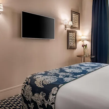 Otel Nh Collection Colon 4*