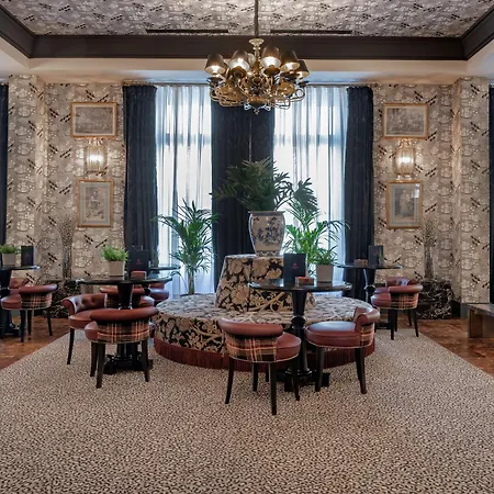 Hotell Nh Collection Colon 4*