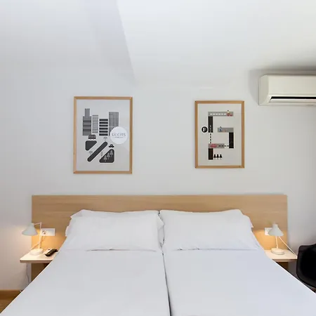 Ciencias ゲストハウス 4*