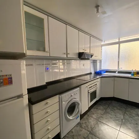 Flat Ayora Ideal Para Familia Cerca Parque, Metro Y Playa Apartman