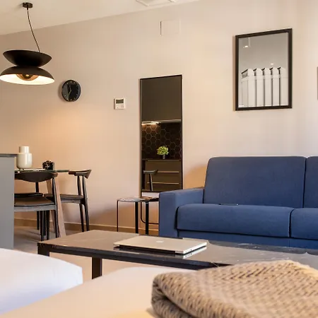 Ramirez Flats 4* Valensiya