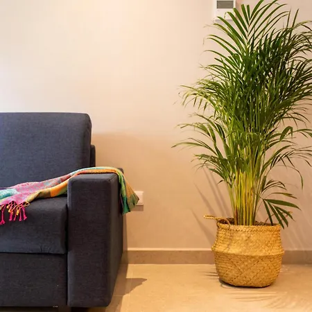 Ramirez Flats アパートホテル