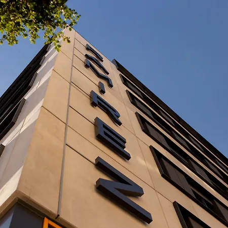 Ramirez Flats 4* ולנסיה