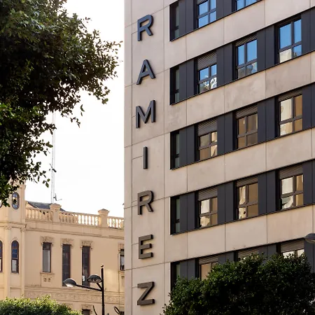 Aparthotel Ramirez Flats 4*