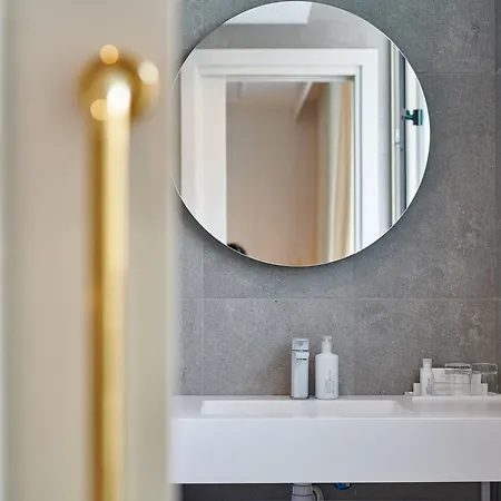 Mate Cosmo - Centre, 3* 瓦伦西亚