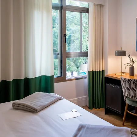 Cosmo Boutique Hotel 3*