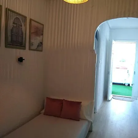 Casa Con Encanto Y Terraza Junto A La Playa *