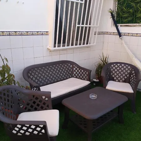 Casa Con Encanto Y Terraza Junto A La Playa Сasa de vacaciones *