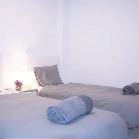 Apartamento Vivienda Junto A Ruzafa / 6 Pax *