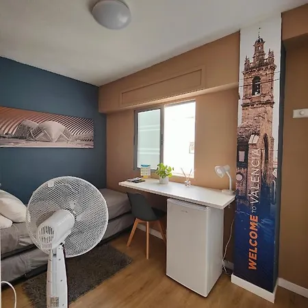 Habitacion En Alquiler, Valencia / Room For Rent, Valencia