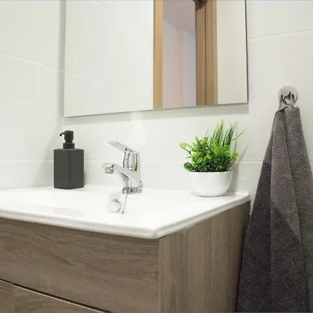 Vivienda Junto A Ruzafa / 6 Pax