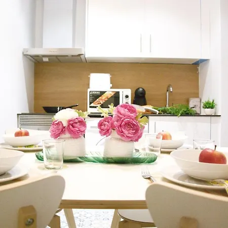 Vivienda Junto A Ruzafa / 6 Pax *