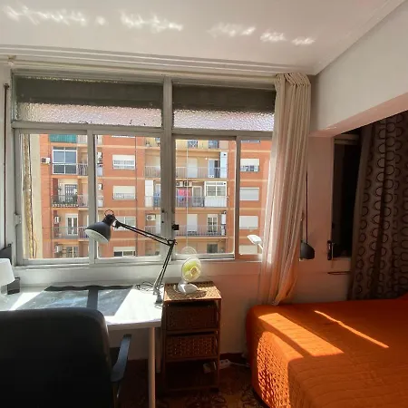 Piso Cerca De La Playa - Act. Mauri 1b