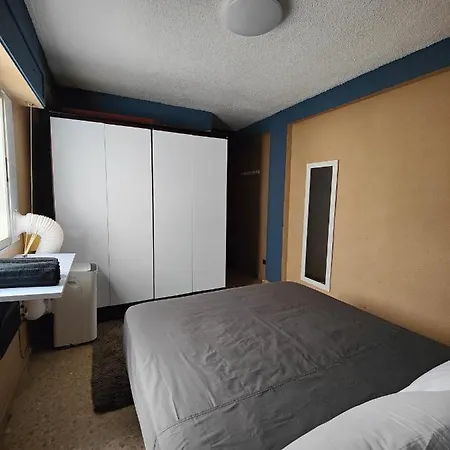 Homestay szállás Habitacion En Alquiler, Valencia / Room For Rent, Valencia *