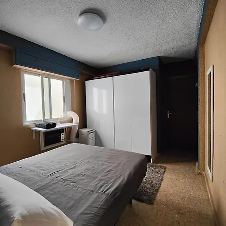 Homestay Habitacion En Alquiler, Valencia / Room For Rent, Valencia Valencia