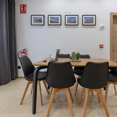 Travel Habitat La Marina Real 公寓 *